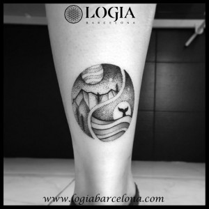 Tatuaje www.logiabarcelona.com Tattoo Ink tatuaje dotwork en el gemelo 071                                       